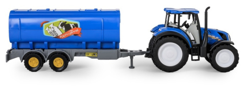 Traktor New Holland T5 z cysterną na mleko Traktor New Holland T5 z cysterną na mleko